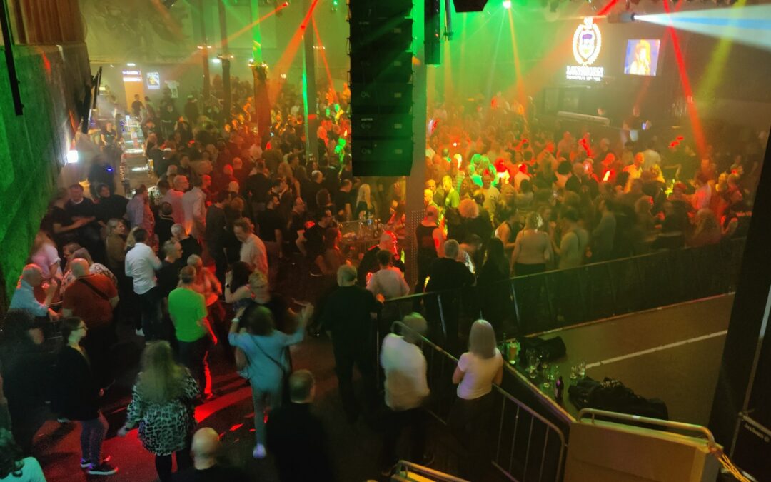 Feiern zu Ostern mit Bass und weltanschaulicher Begründung